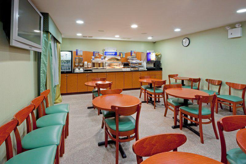 Red Lion Inn And Suites Brooklyn New York Restoran foto