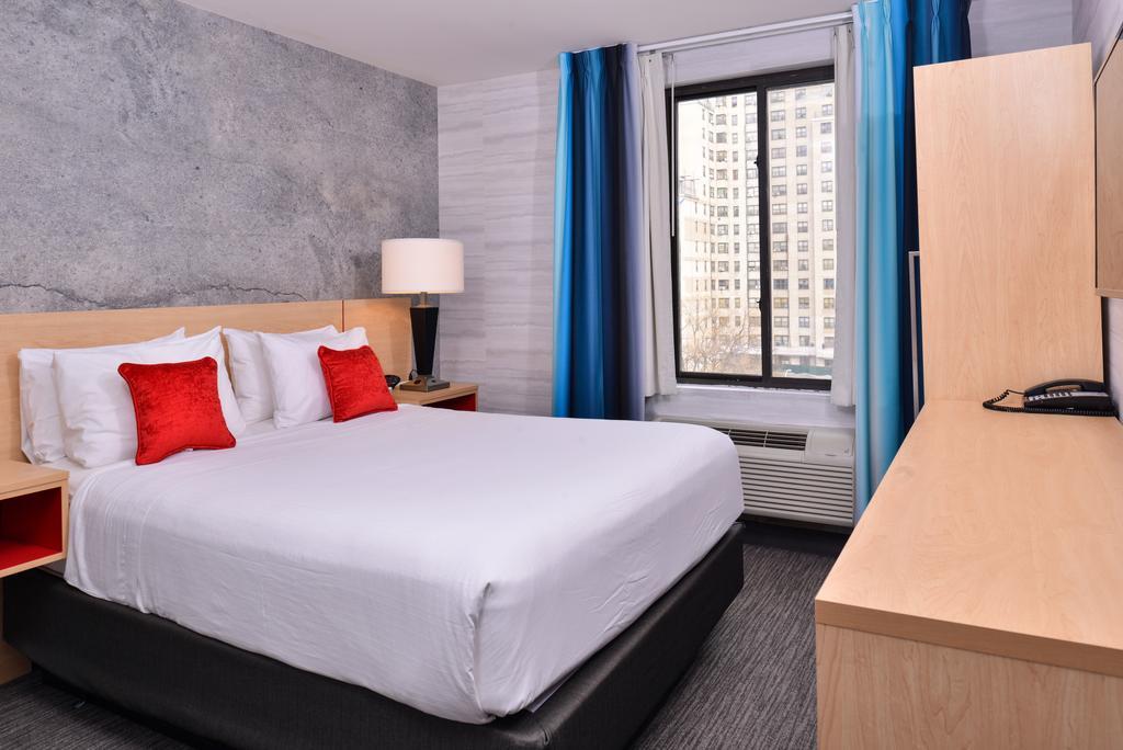 Red Lion Inn And Suites Brooklyn New York Bagian luar foto