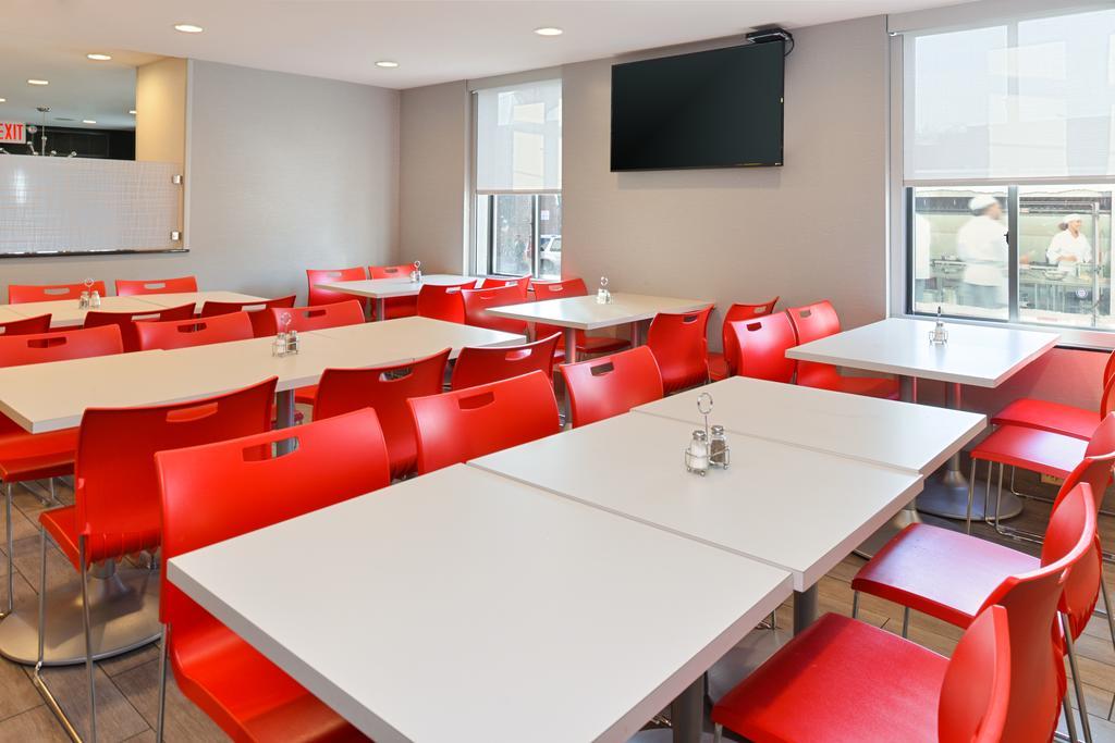 Red Lion Inn And Suites Brooklyn New York Bagian luar foto