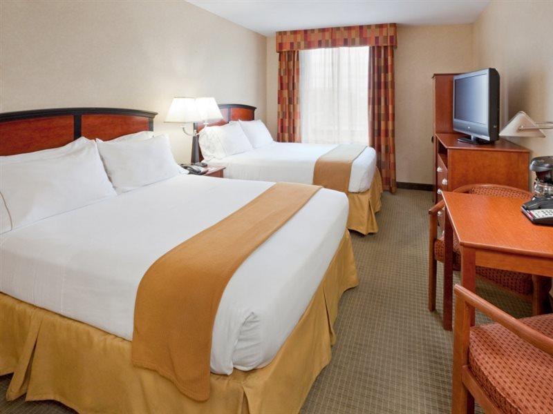 Red Lion Inn And Suites Brooklyn New York Bagian luar foto