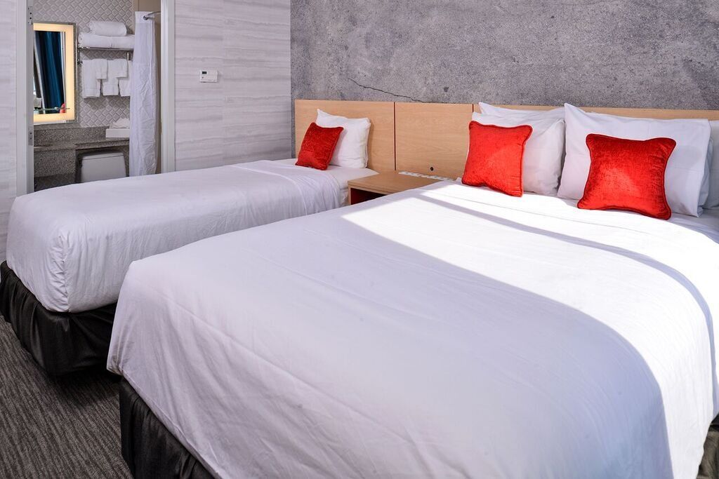 Red Lion Inn And Suites Brooklyn New York Bagian luar foto