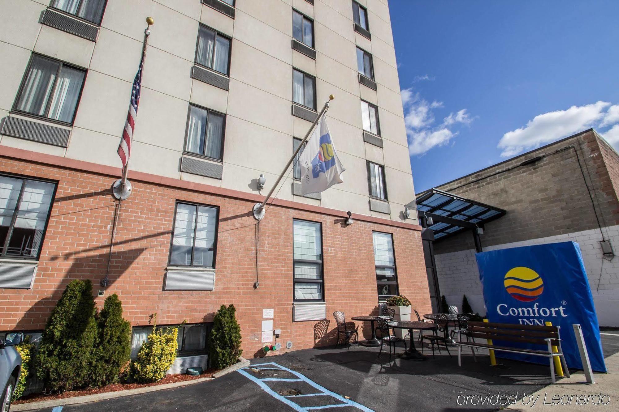 Red Lion Inn And Suites Brooklyn New York Bagian luar foto